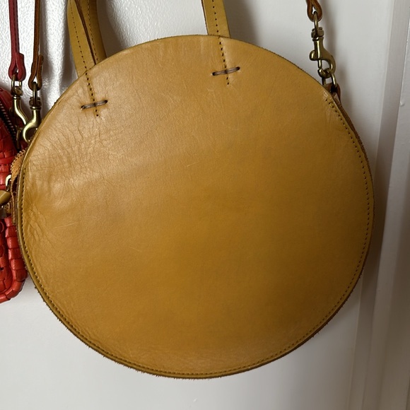 FINAL PRICE FIRM! Clare V Yellow Petit Crossbody Circle Leather Bag - Picture 1 of 13